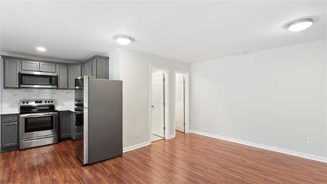 Building Photo - 1513 W 22nd St
