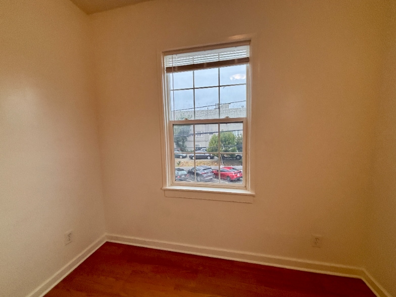 Building Photo - 1408 21st Ave