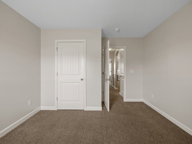 Building Photo - 3BR/2BA Inman Gem with Pool Access & Firep...