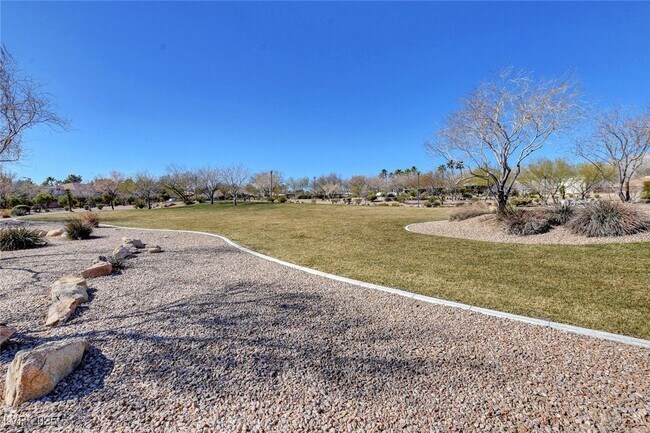 Building Photo - 1441 Iron Springs Dr