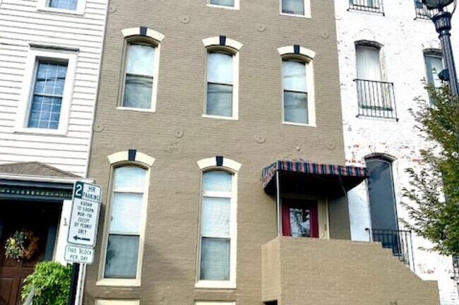 Primary Photo - 503 Church St