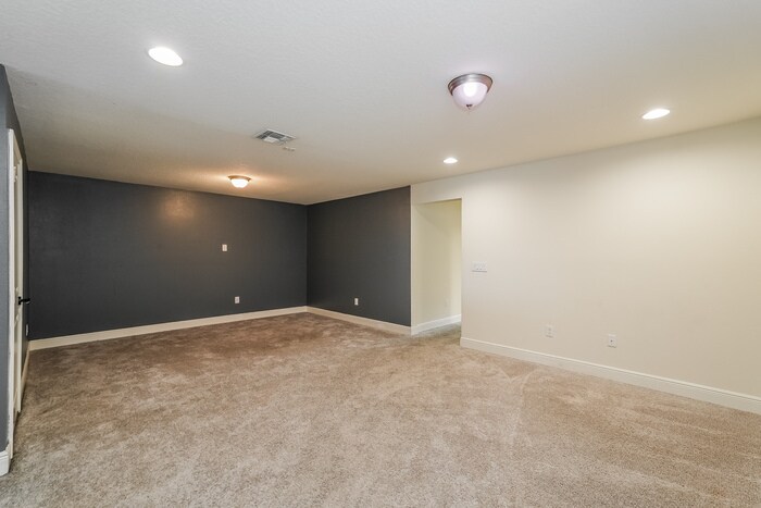 Building Photo - 10334 Holstein Edge Pl