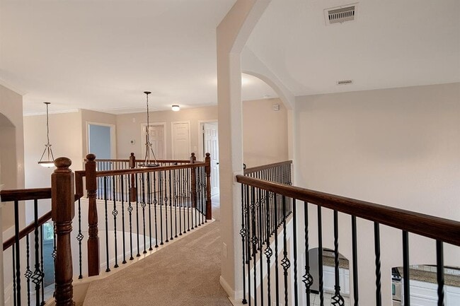 Building Photo - 67 Sagamore Ridge Pl