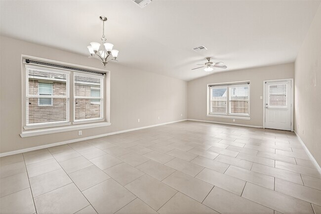 Building Photo - 19339 Vermillion Ct