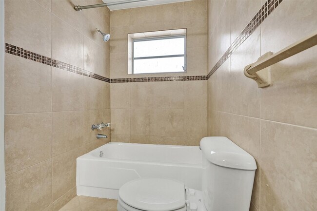 Building Photo - 7580 SW 82nd St