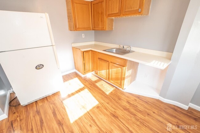 Building Photo - 217 MacArthur Ave