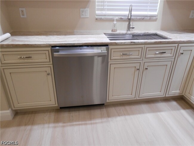 Building Photo - 357 Joel Blvd