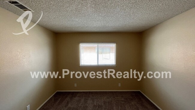 Building Photo - 3 Bed, 2 Bath Helendale Home!!!