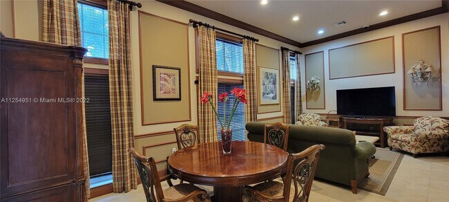 Building Photo - 400 Scotia Dr