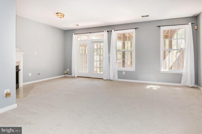 Building Photo - 18818 Silverwood Terrace