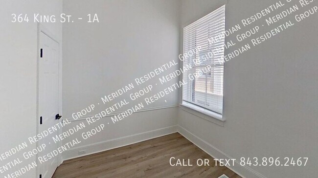 Building Photo - 364 King St