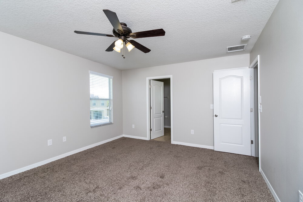 Building Photo - 1021 Seminole Sky Dr