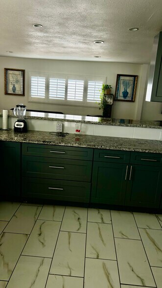 Building Photo - 11619 Wilkie Ave