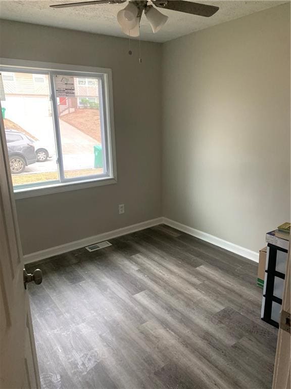 Building Photo - 5471 Martins Crossing Rd