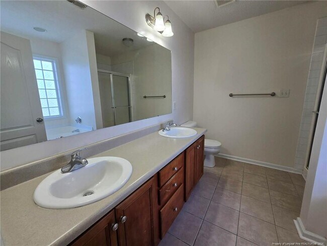 Building Photo - 1407 Oxnop Ct