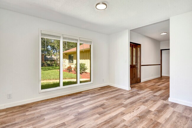 Building Photo - 40 River Ridge Trail