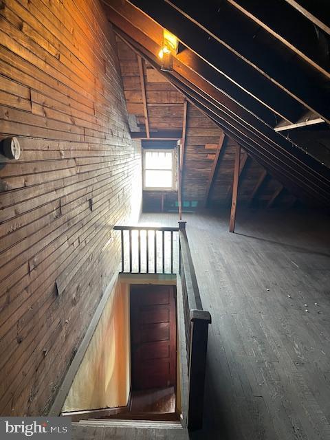 Building Photo - 535 Bridge St