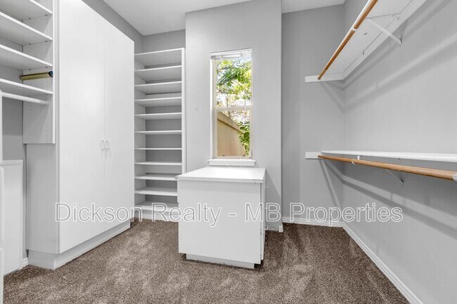 Building Photo - 4440 Juniper Trail