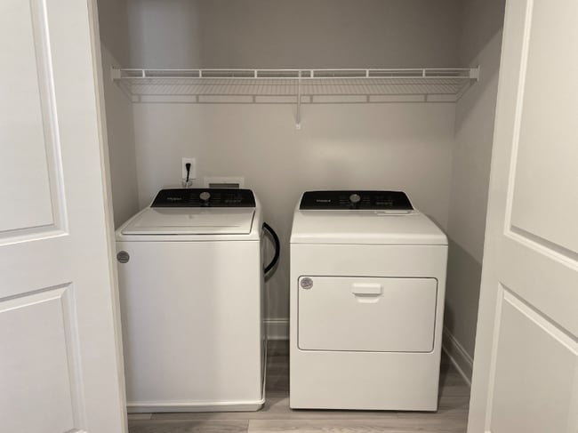 Building Photo - 4550 Skywood Ln