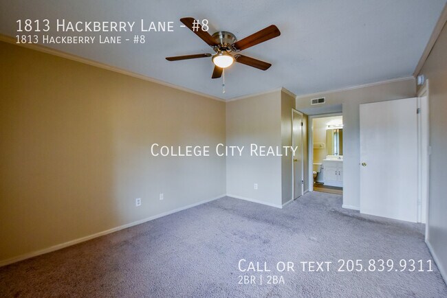Building Photo - 1813 Hackberry Ln