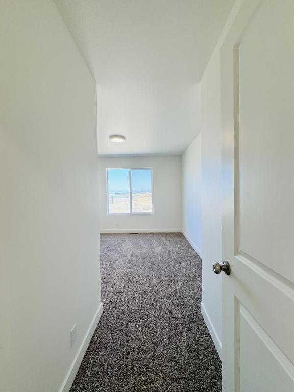 Building Photo - 208 Kinross Ct