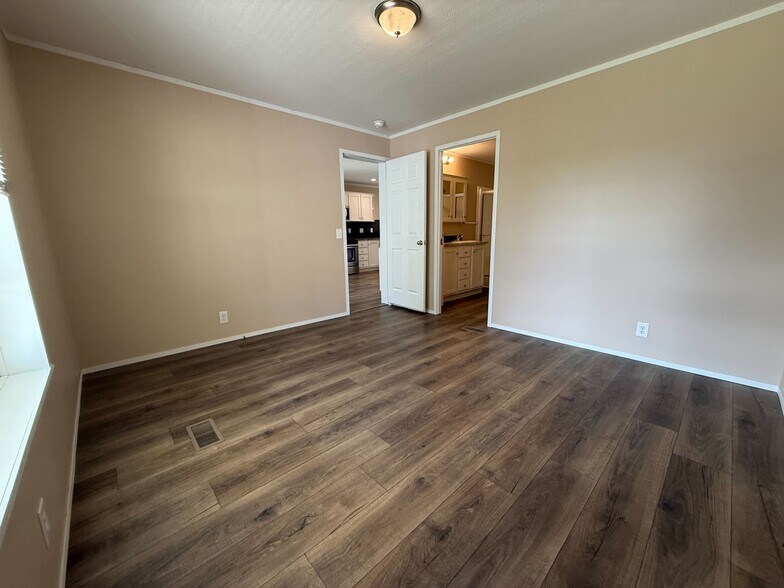 Building Photo - 12452 St James Ct