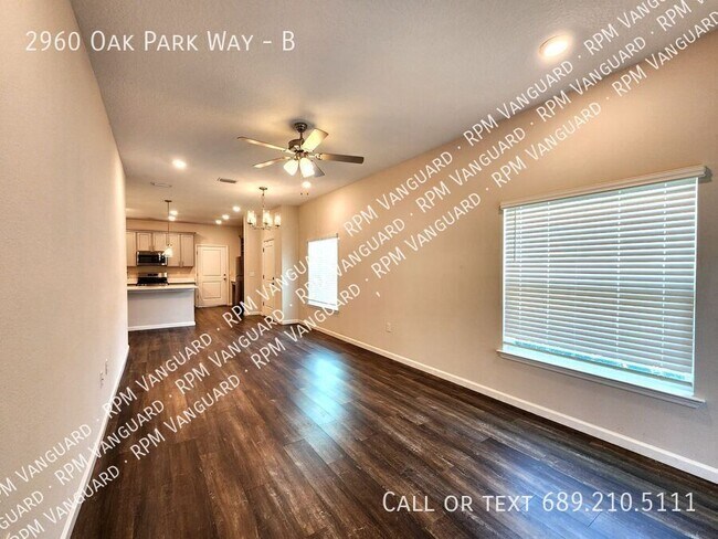 Building Photo - 2960 Oak Park Way