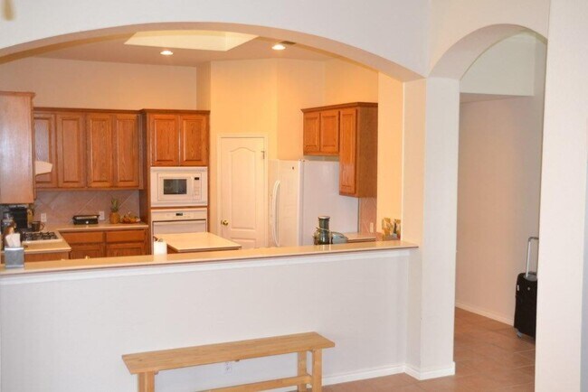 Building Photo - 8741 Lemens Spice Trail
