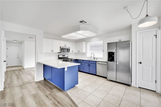 Building Photo - 3009 N Blue Fin Cir