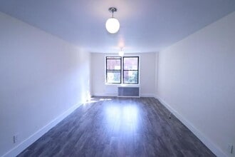Building Photo - 0 bedroom in ELMHURST NY 11373