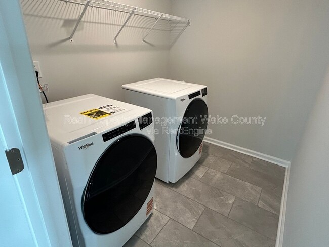 Building Photo - 381 Fosterton Cottage Wy