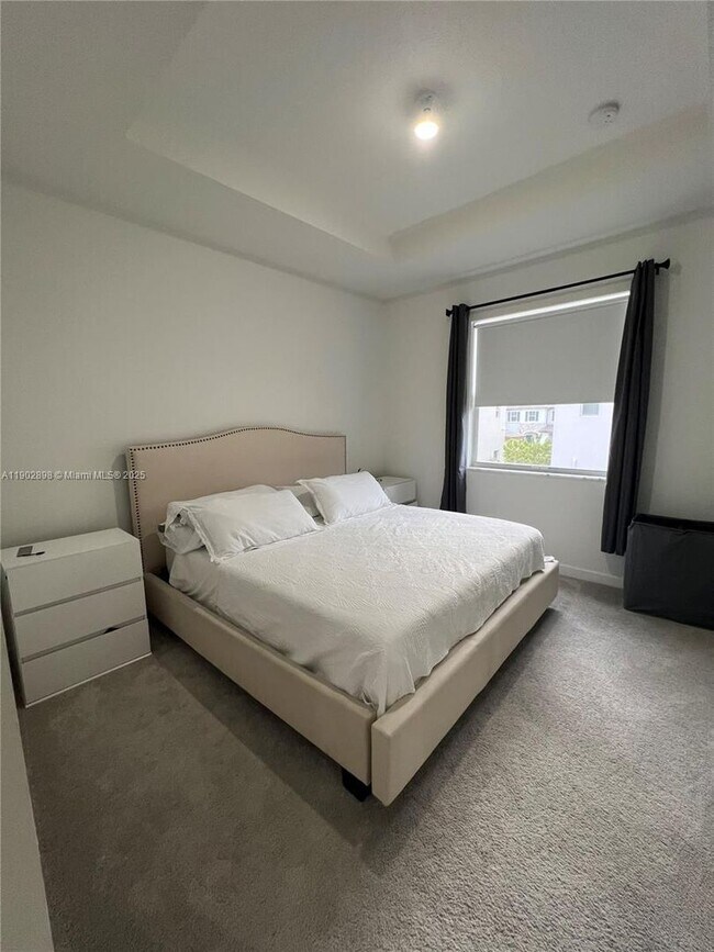 Building Photo - 12142 NW 24th Ct