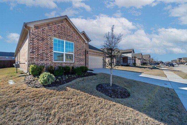 Building Photo - 1260 Sharp St