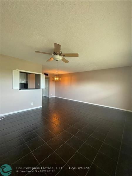 Building Photo - 83 Mansfield B