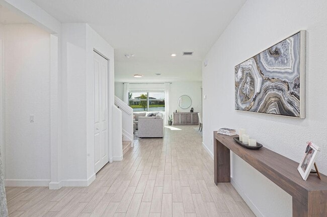 Building Photo - 12686 NW Copper Creek Dr