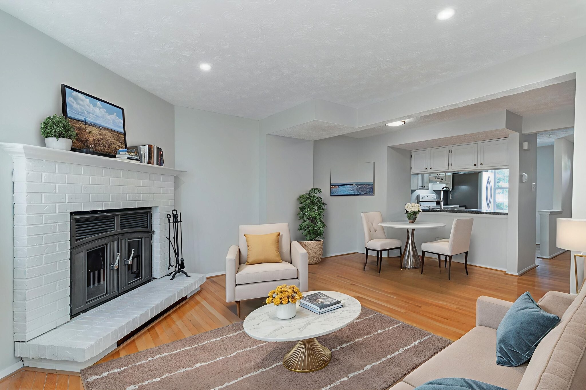 Building Photo - 1638 10th St S