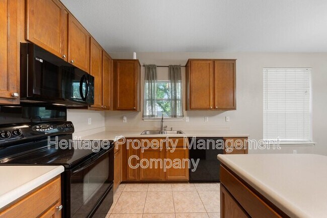 Building Photo - 12102 Red Bud Leaf
