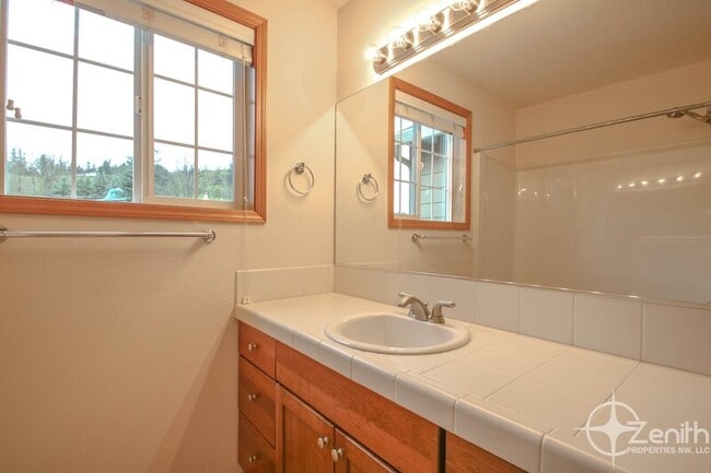 Building Photo - 5408 P St