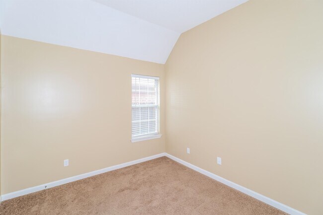 Building Photo - 1087 Cross Meadow Rd