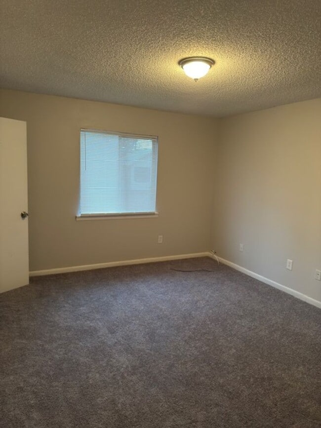 Building Photo - 111 S East St