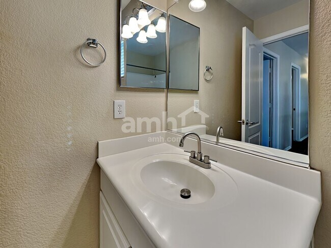 Building Photo - 2871 S 160th Ln