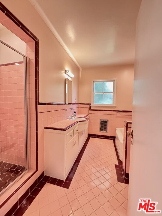 Building Photo - 11188 Ophir Dr