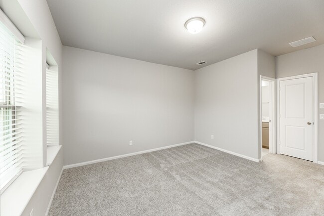 Building Photo - 31115 Mahogany Fir Trl