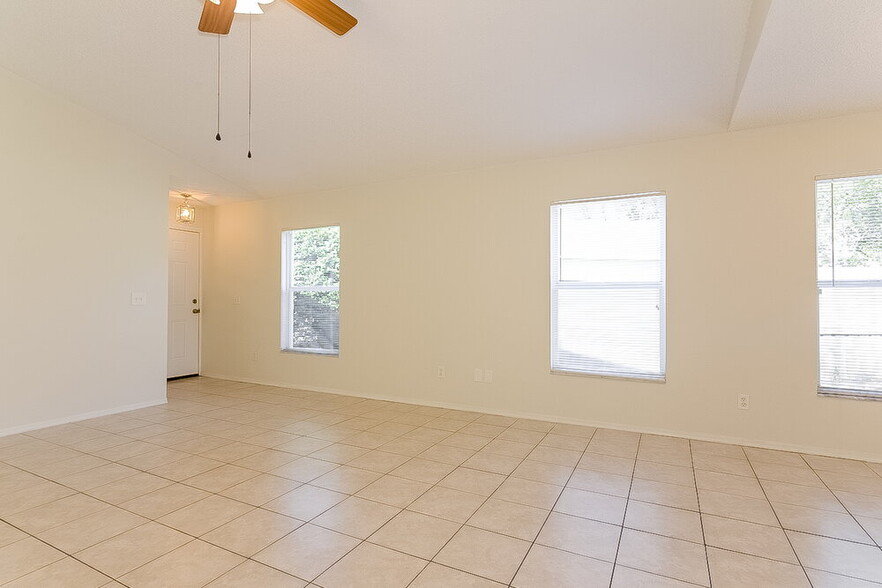 Building Photo - 9837 Morris Glen Way