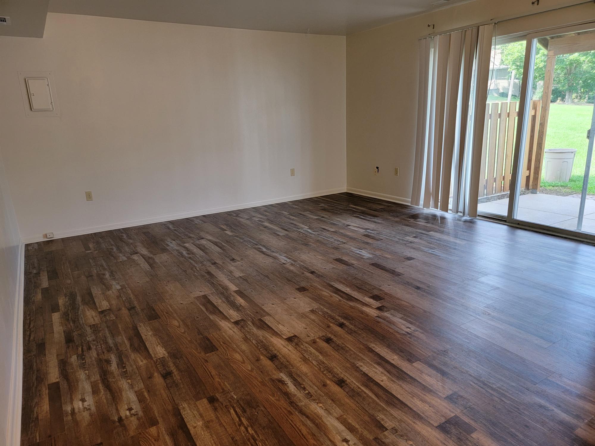 Building Photo - 680 Broad St