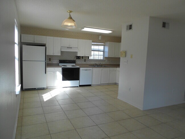 Building Photo - 1130 Jeni Mae Ct