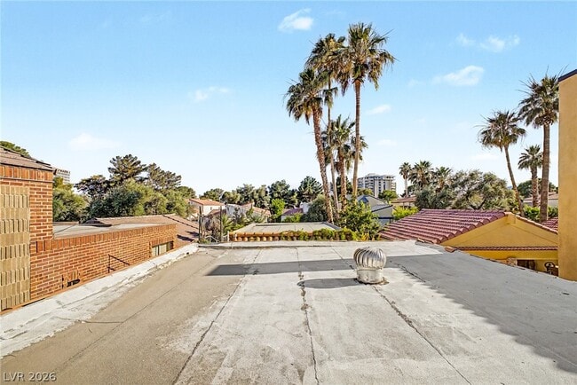 Building Photo - 3159 Bel Air Dr
