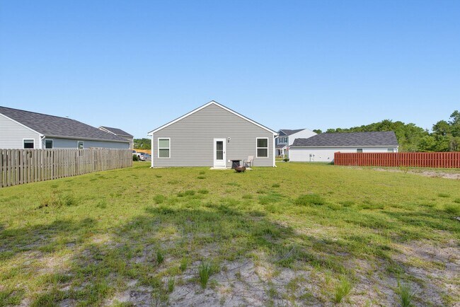 Building Photo - 414 Hope Ln