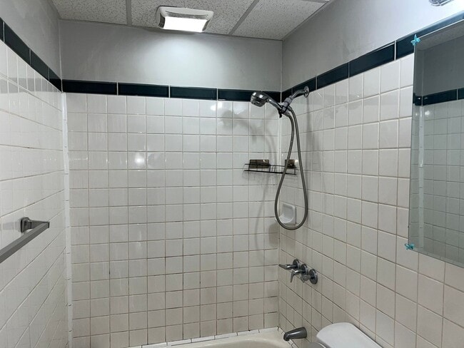 Building Photo - 50 Millbury St