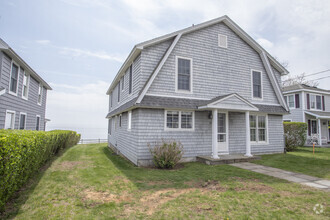 Building Photo - 69 Chapman Ave